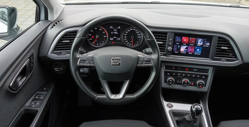Seat Leon cena 69900 przebieg: 84818, rok produkcji 2018 z Poznań małe 562